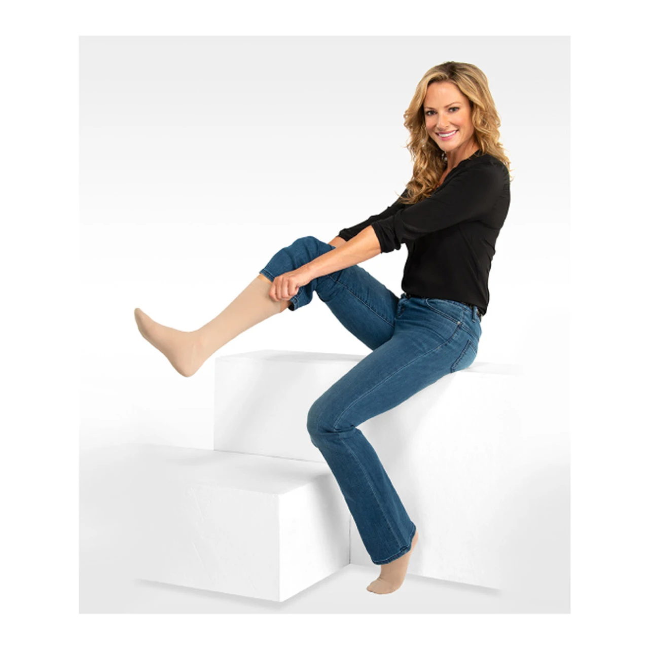 JUZO Basic Compression 20-30 MmHg FF Silicone Thigh High Stockings - Image 2