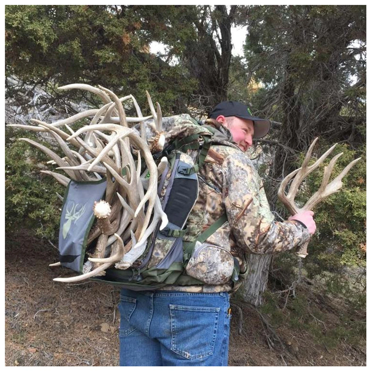 KINGS CAMO Mountain 2200 Top Backpack - Image 3